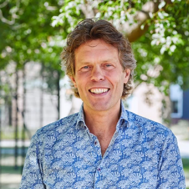 Prof. Dr. Colin van der Heiden